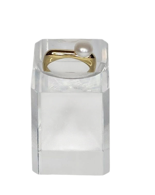 Mia Ring - 18K Gold-Plated Stainless Steel with Pearl - Adjustable